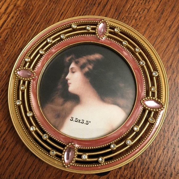 Round Pink & Gold Frame - Picture 1 of 4